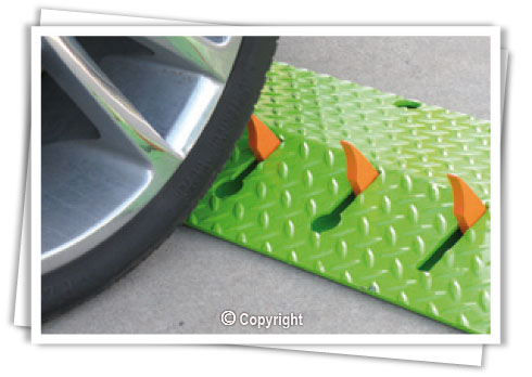 One Way Road Spikes